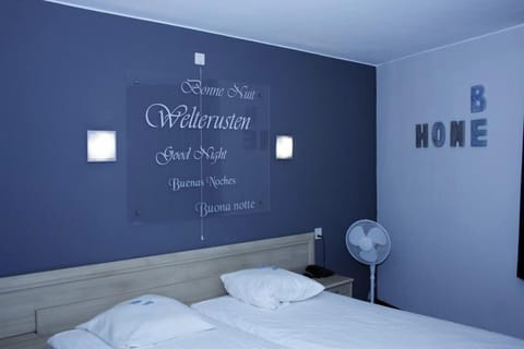 Single Room | Minibar, in-room safe, free WiFi