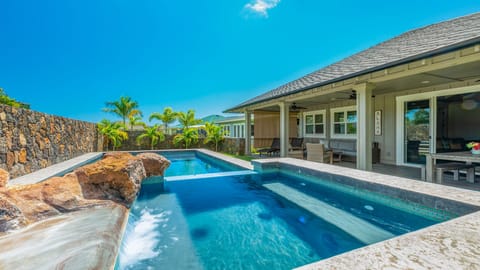 Hale Hiwa Hiwa - Backyard Pool & Spa Oasis - Parrish Kauai
