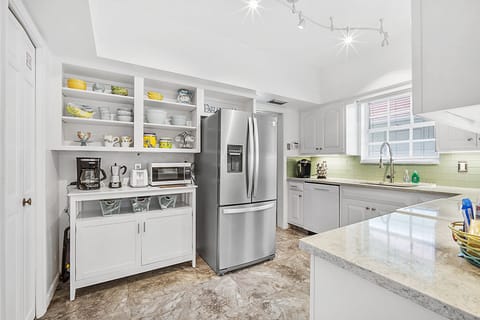 Kitchen has every amenity. 