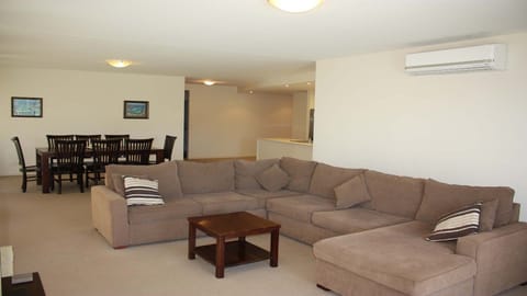 Lounge Area