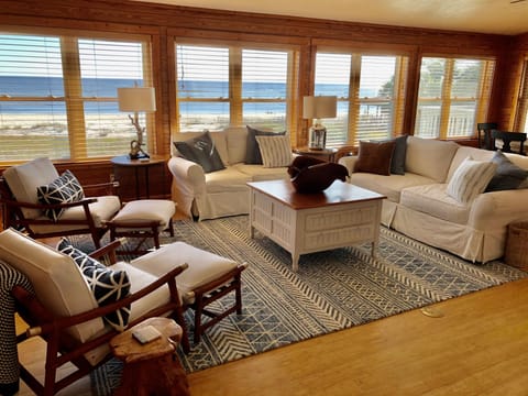 Comfortable beach living with a view