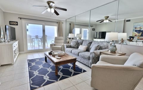 Gulf front living room!