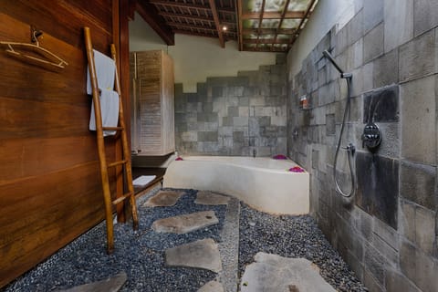 Villa, 1 Bedroom, Private Pool (Rice Field View) | Bathroom | Combined shower/tub, free toiletries, hair dryer, bathrobes