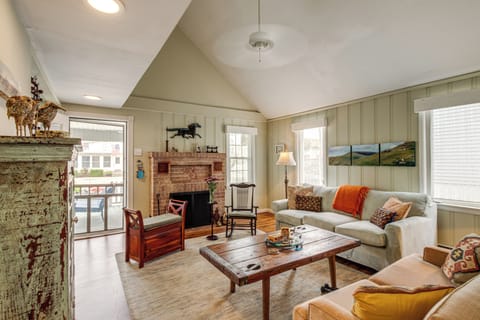 Brigantine Vacation Rental | 1BR | 1BA | 2 Steps Required to Access