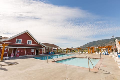 Heated pools from May to September 