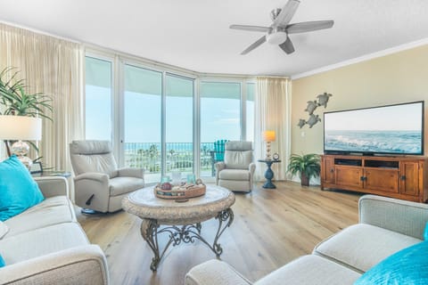 Caribe Resort B411 Living Room