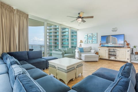 Caribe Resort B607 Living Room