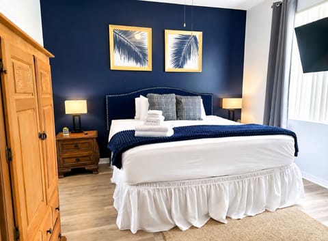Primary bedroom Kingbed