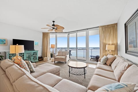 Caribe Resort B1106 Living Room