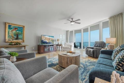 Caribe Resort C1008 Living Room