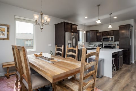 Enjoy a meal or a game surrounded by great views with comfy seating.