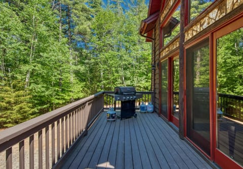 Beautiful 300 sq ft deck with Hot Tub and BBQ Grill.