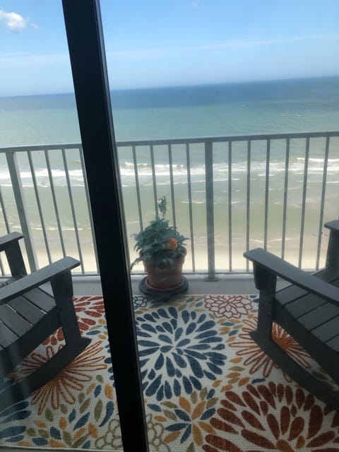 The ocean is your backyard.