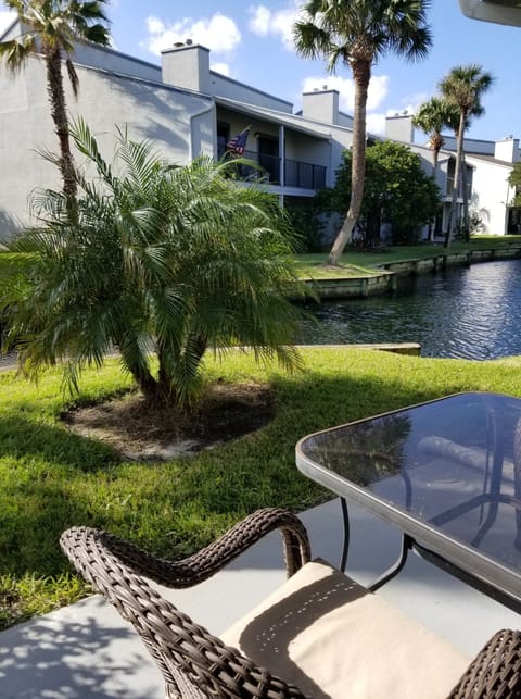 LENAI OVERLOOKING LAGOON
