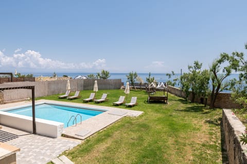 Private pool