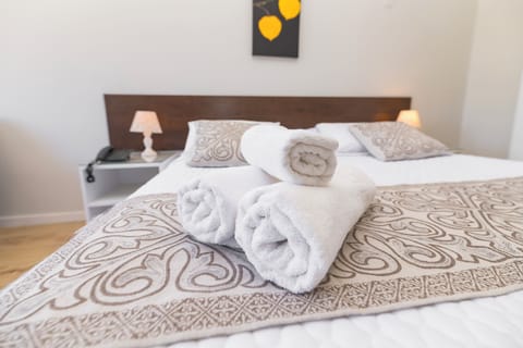 Family Room | Blackout drapes, free WiFi, bed sheets