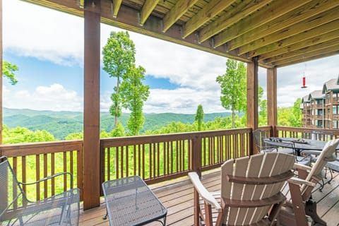 Deck Area--- Summer Mountain View