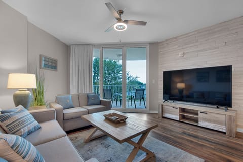 living area with queen sleeper couch