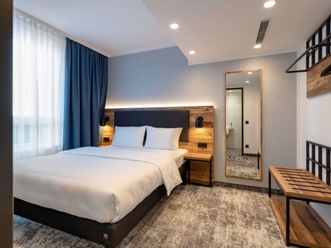 Family Room, 1 Double Bed with Sofa bed (Modern) | Hypo-allergenic bedding, desk, laptop workspace, soundproofing