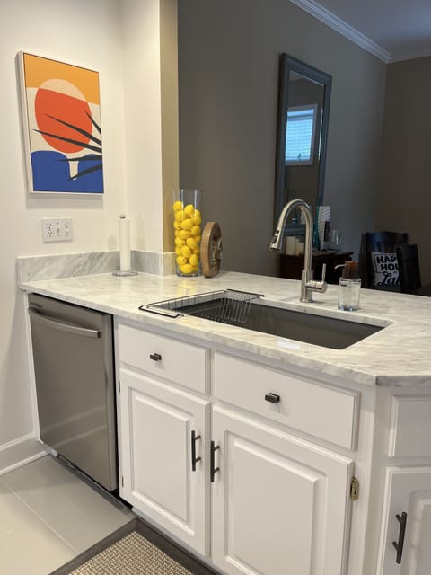 Love this new kitchen!