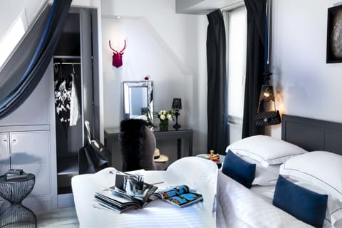 Premium bedding, pillowtop beds, in-room safe, desk