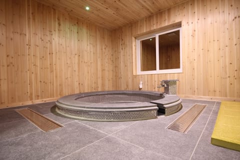 VVIP | Private spa tub