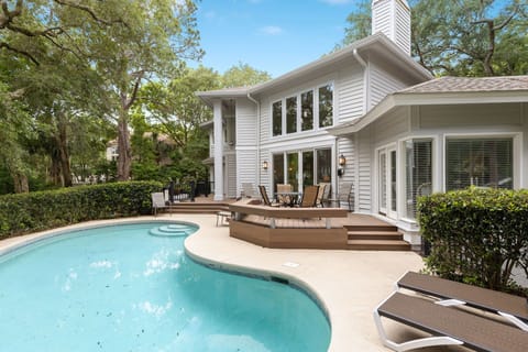 Private Pool and Spa (Can be heated for a fee)