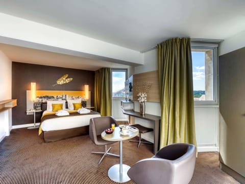 In-room safe, individually furnished, desk, blackout drapes