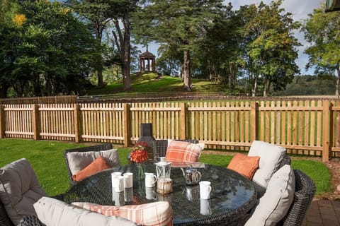Dryburgh Steading Four - outside seating area with seating for six guests