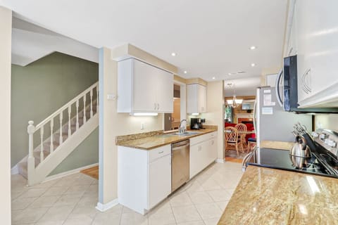 Kitchen is right off the main entrance