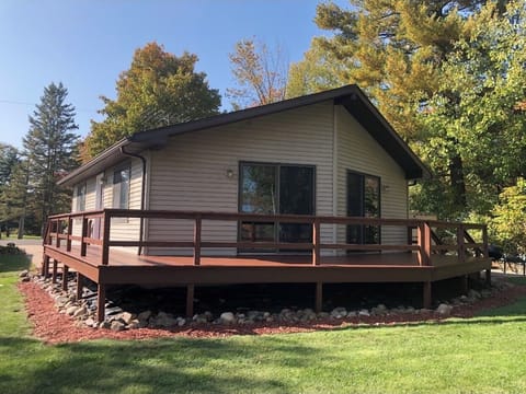 East facing sliding doors to watch the sunrise over the lake