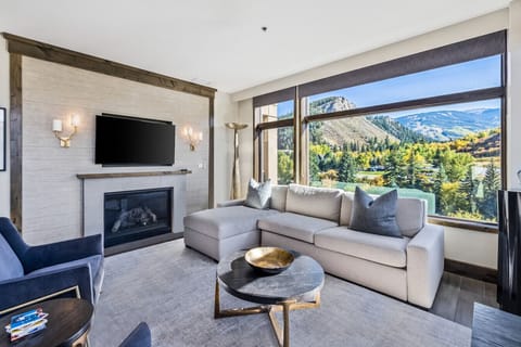 Unwind surrounded with spectacular mountain and river views