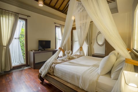 One Bedroom Pool Villa | Premium bedding, minibar, in-room safe, desk