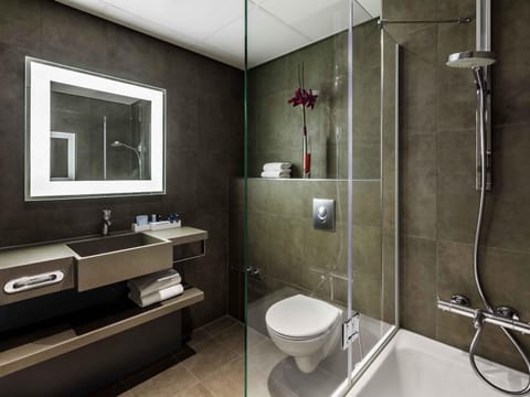 Superior Room, 1 Queen Bed with Sofa bed | Hypo-allergenic bedding, minibar, in-room safe, desk