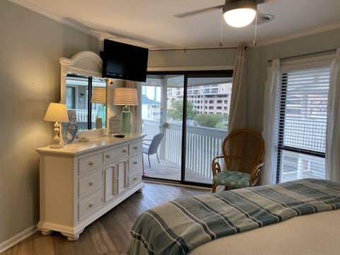 Condo, 3 Bedrooms | 3 bedrooms, free WiFi