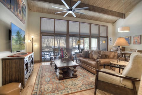 Beautiful Condo with Large Deck Facing West