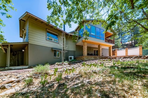 Welcome to The Epic Escheresque House w/AC on Cherry Hill!