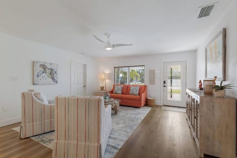 The Salted Coconut by Duncan Real Estate House in Holmes Beach