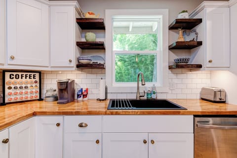 Coffee Maker with Plenty of Options