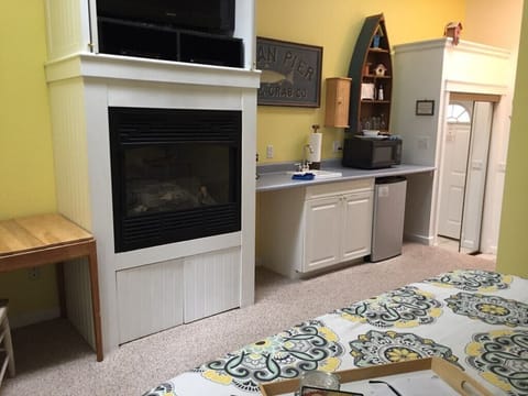 Superior Double Room, Ensuite, Courtyard View (Eber Knight Room)