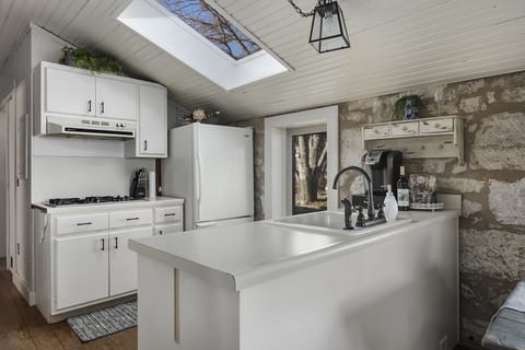 Enjoy home cooked meals in the kitchen with all the essentials you need!