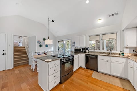 Large kitchen with eat in dining area