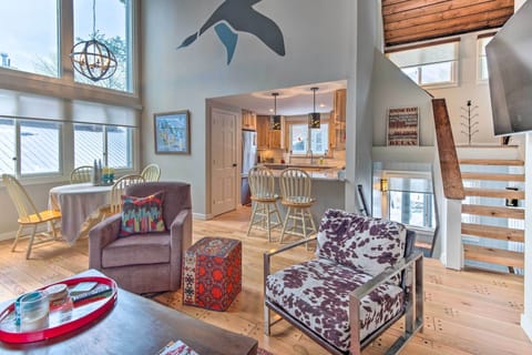 Lincoln Vacation Rental | 4BR | 2.5BA | 3-Story Townhome | 2,000 Sq Ft