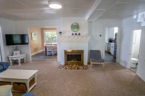 Main Level | Living Room