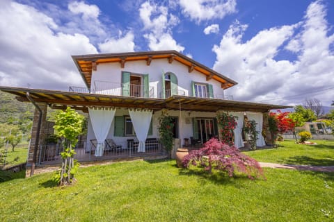 Front view of Villa Clara