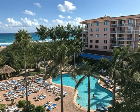 wonderful pool right off the beach and tiki bar
