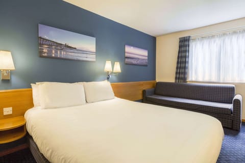 Room, 1 Double Bed with Sofa bed, Non Smoking | Desk, iron/ironing board, free cribs/infant beds, free WiFi