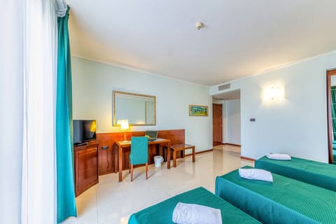 Superior Triple Room | Premium bedding, minibar, in-room safe, desk