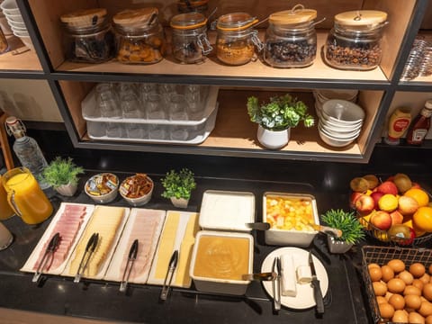 Daily continental breakfast for a fee