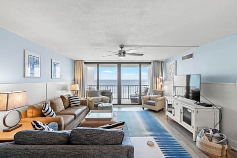 Plenty of space in this living room to gather and spend time together!